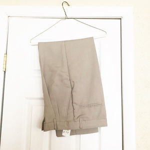 Van Heusen Jackets & Coats - Van Heusen boys size 14 suit khaki polyester rayon Van Heusen Jackets & Coats - Van Heusen boys size 14 suit khaki polyester rayon